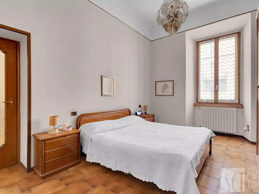 Immagine 14 di Appartamento in vendita  in via Vigevano, 7 a Milano