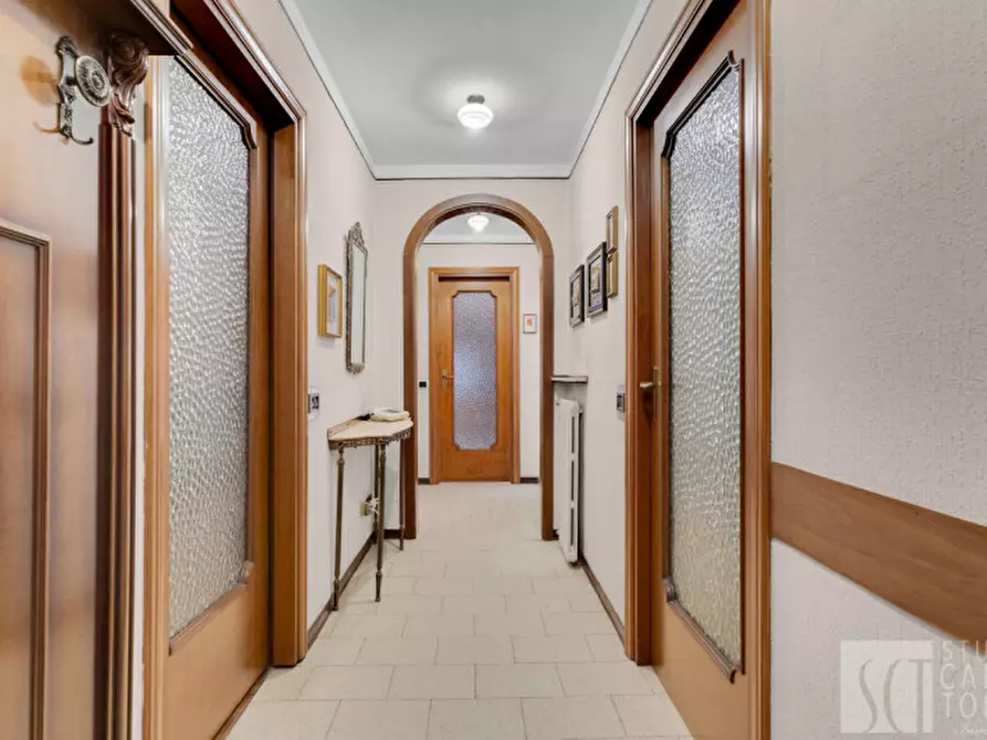 Immagine 17 di Appartamento in vendita  in via Vigevano, 7 a Milano