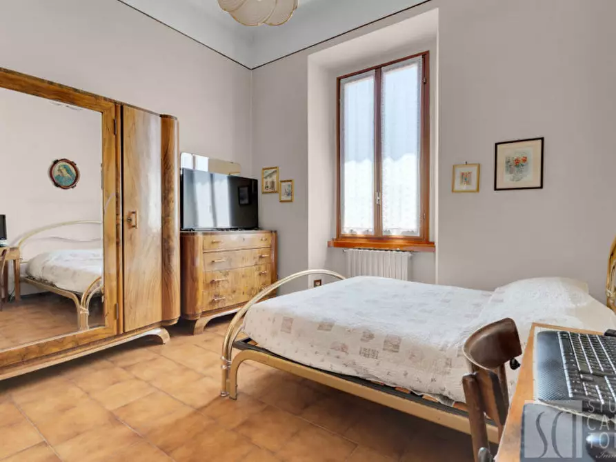 Immagine 19 di Appartamento in vendita  in via Vigevano, 7 a Milano