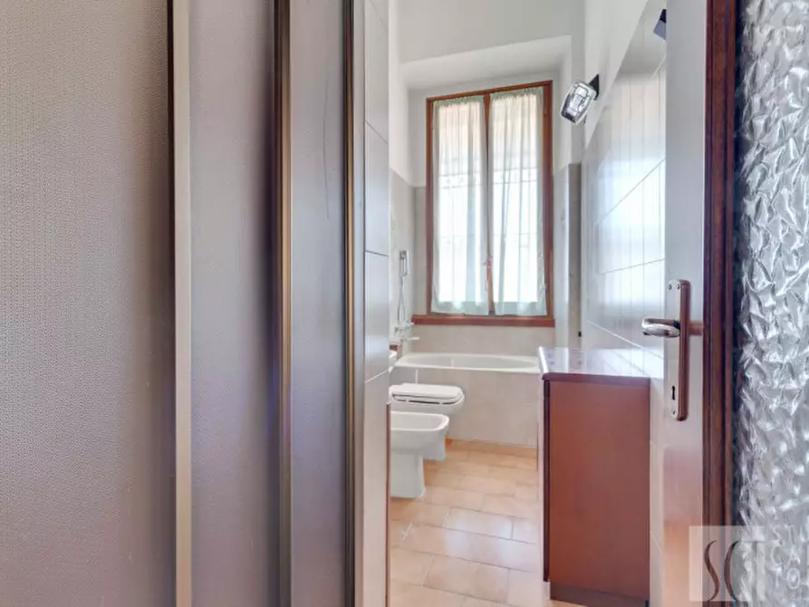 Immagine 21 di Appartamento in vendita  in via Vigevano, 7 a Milano