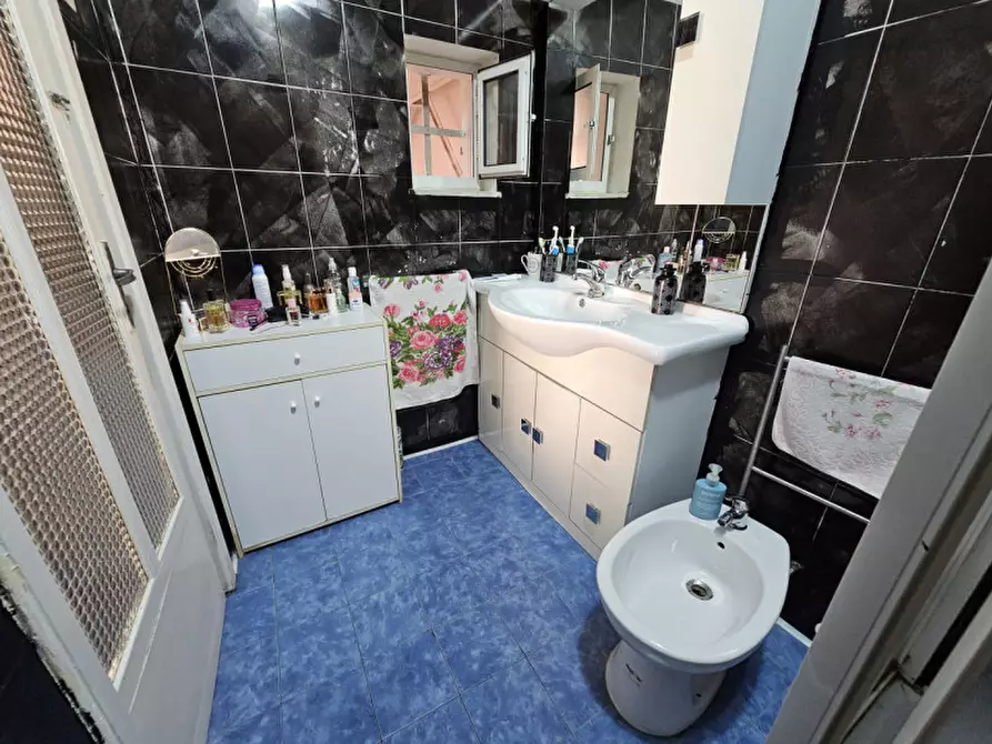 Immagine 19 di Appartamento in vendita  in via quarda superiore a Savona