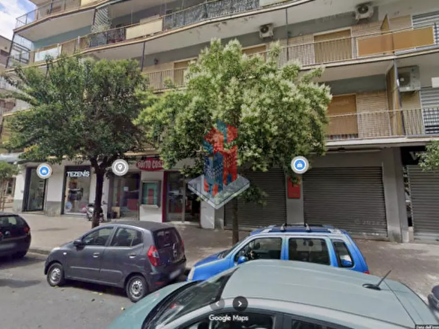 Immagine 3 di Negozio in vendita  in SOCCAVO-VIA DELL'EPOMEO a Napoli