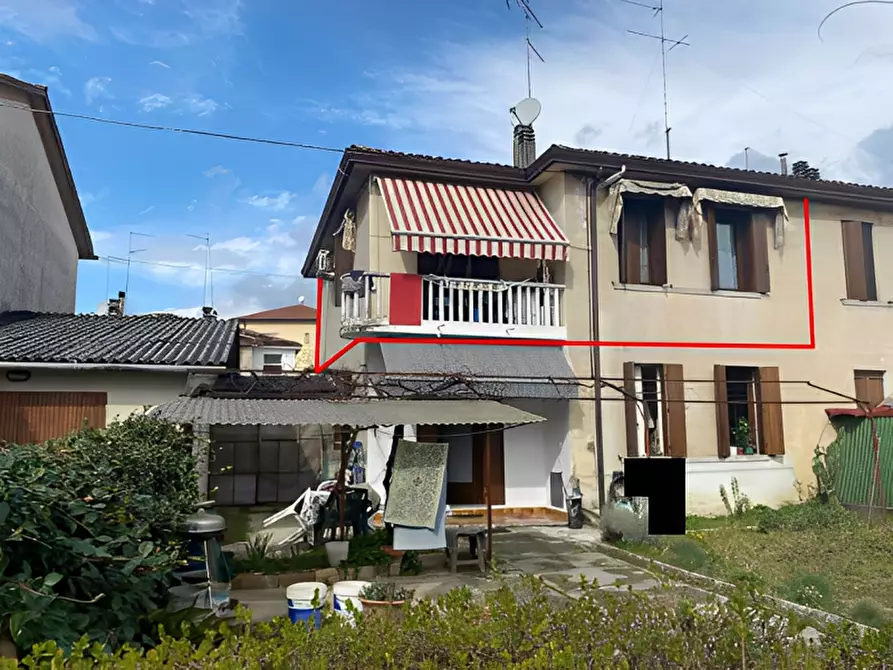 Immagine 5 di Appartamento in vendita  in via Nino Bixio, 2 a Conegliano