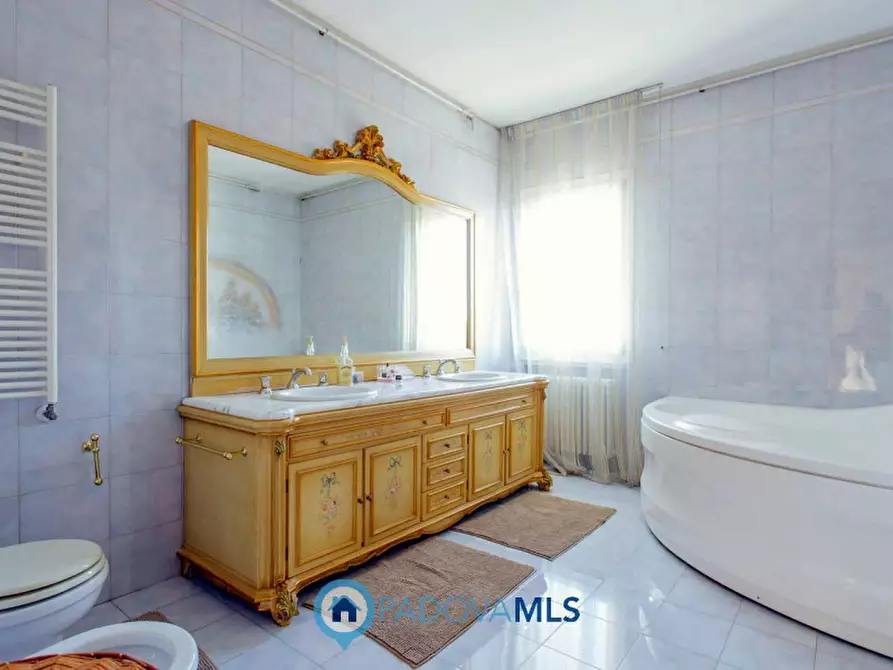 Immagine 24 di Casa indipendente in vendita  in Via Broglio a Solesino