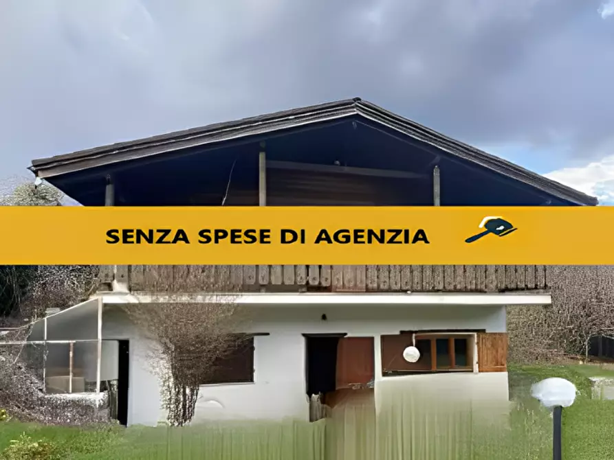 Immagine 1 di Casa bifamiliare in vendita  in Vicolo Fontana, 285-già via dei Mulini a Brovello-Carpugnino