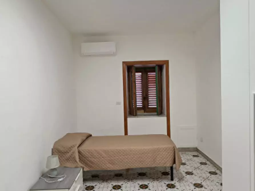 Immagine 21 di Appartamento in vendita  in Via Enrico Cosenz a Milazzo