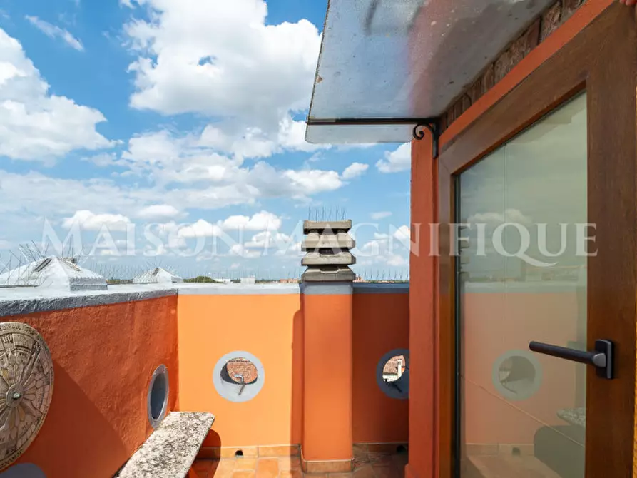 Immagine 12 di Ufficio in vendita  in Via Camaleonte a Ferrara