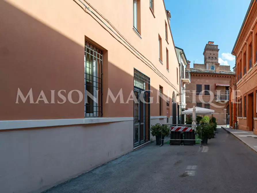 Immagine 17 di Ufficio in vendita  in Via Camaleonte a Ferrara