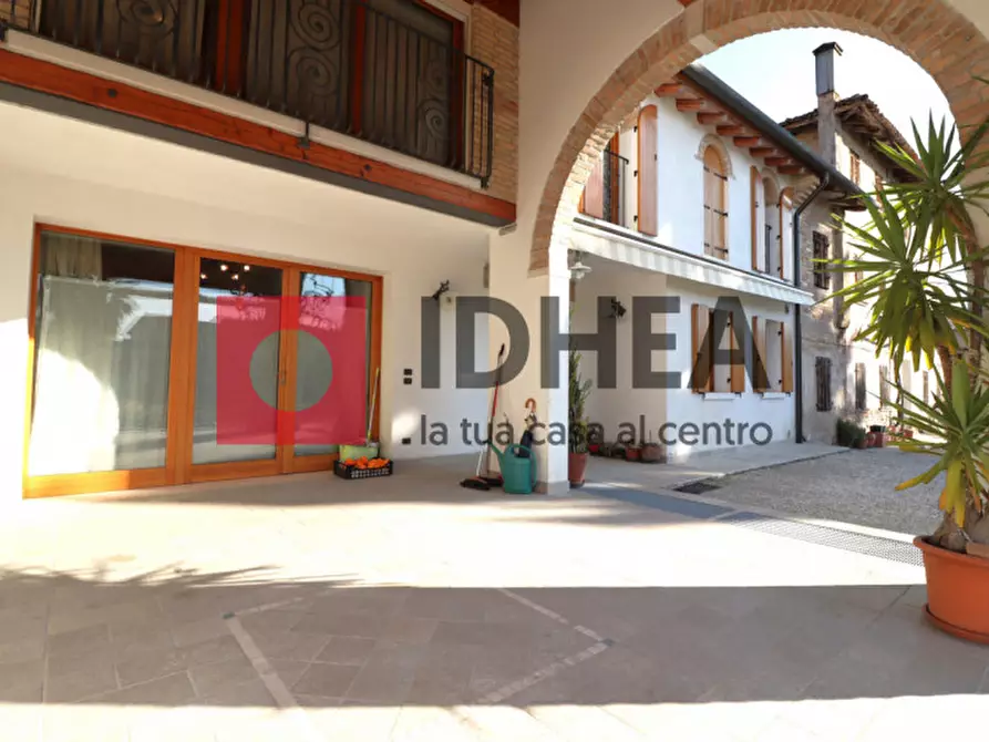 Immagine 1 di Casa bifamiliare in vendita  a Carbonera