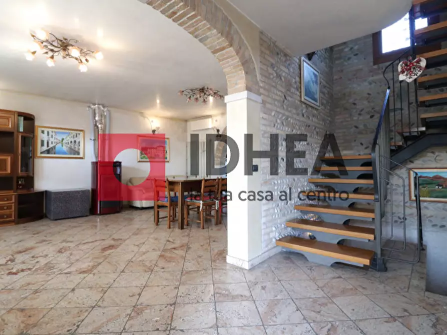 Immagine 5 di Casa bifamiliare in vendita  a Carbonera