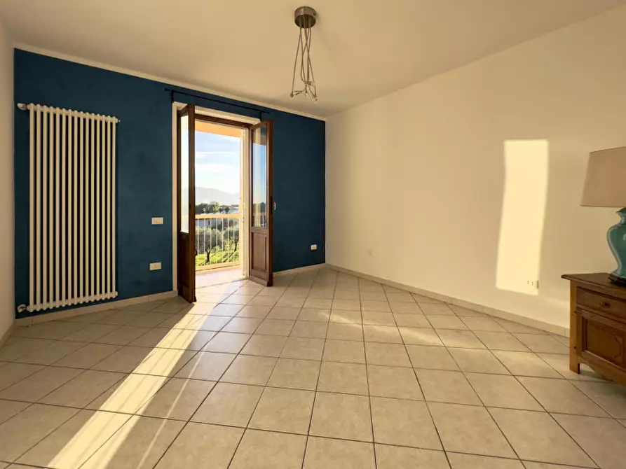 Immagine 1 di Appartamento in vendita  in Via Bologna a Castelnuovo Magra