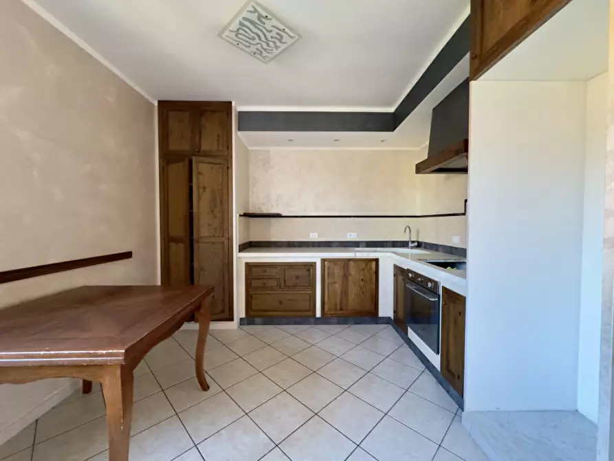 Immagine 4 di Appartamento in vendita  in Via Bologna a Castelnuovo Magra