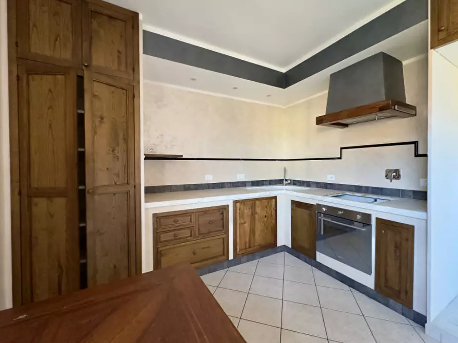 Immagine 5 di Appartamento in vendita  in Via Bologna a Castelnuovo Magra