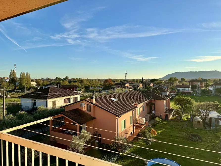 Immagine 12 di Appartamento in vendita  in Via Bologna a Castelnuovo Magra