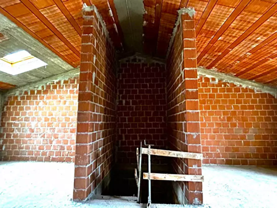 Immagine 12 di Casa trifamiliare in vendita  in Via Guglielmo Marconi a Cavezzo