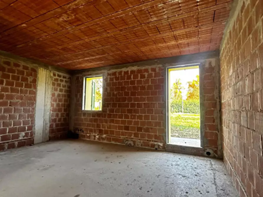 Immagine 16 di Casa trifamiliare in vendita  in Via Guglielmo Marconi a Cavezzo