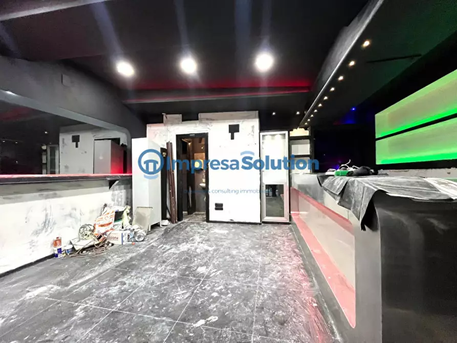 Immagine 7 di Negozio in affitto  in Vicoletto Belledonne a Napoli