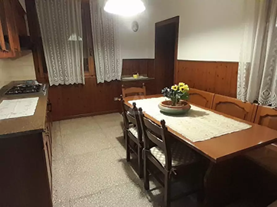 Immagine 5 di Casa indipendente in vendita  in Via Castellana a Asolo