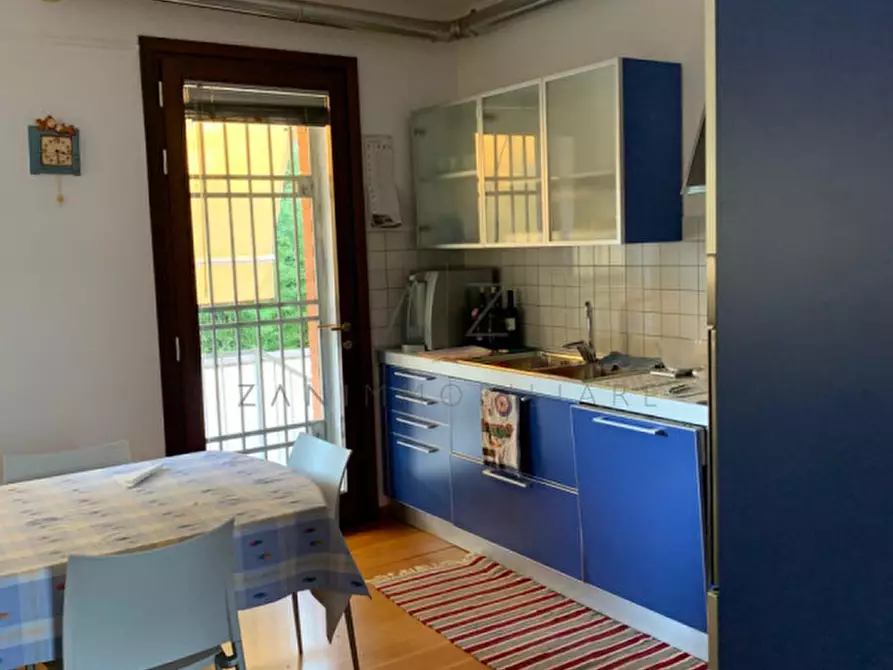 Immagine 3 di Casa indipendente in vendita  in Via Picciol a Montebelluna