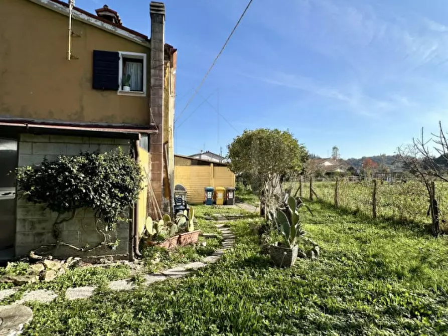 Immagine 2 di Casa indipendente in vendita  in Via Monteortone a Teolo