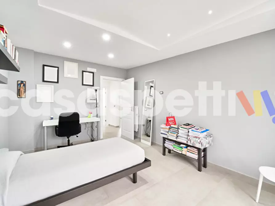 Immagine 15 di Attico in vendita  in Serroni Basso a Battipaglia