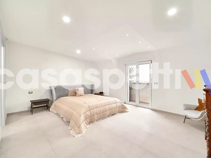 Immagine 16 di Attico in vendita  in Serroni Basso a Battipaglia