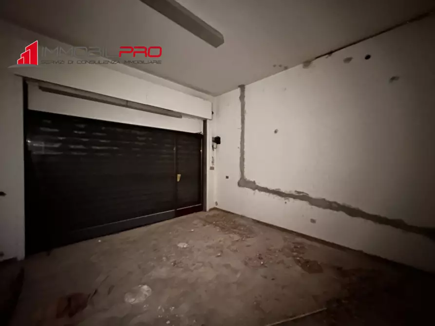 Immagine 3 di Negozio in vendita  in Via San Vincenzo a Thiene