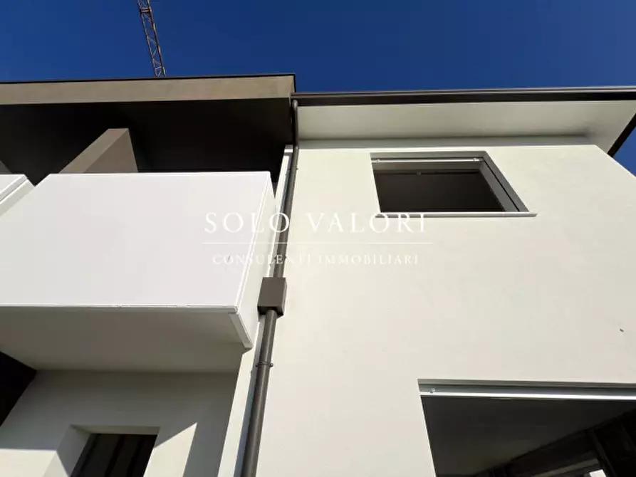 Immagine 1 di Casa trifamiliare in vendita  a Vedelago