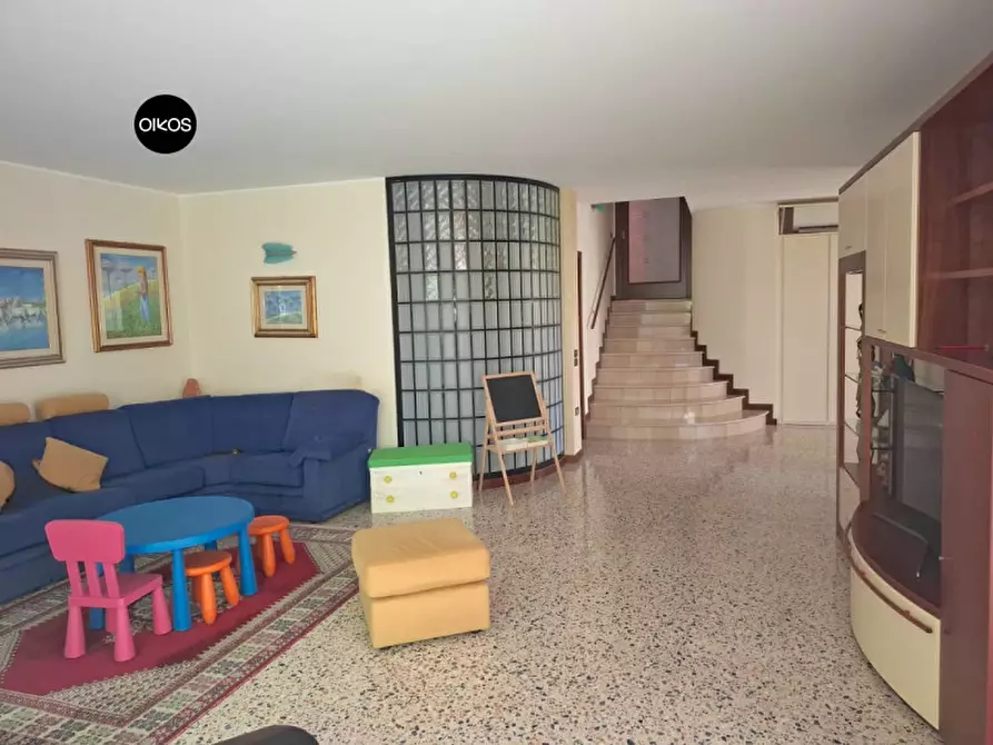 Immagine 2 di Villa in vendita  a Campolongo Maggiore