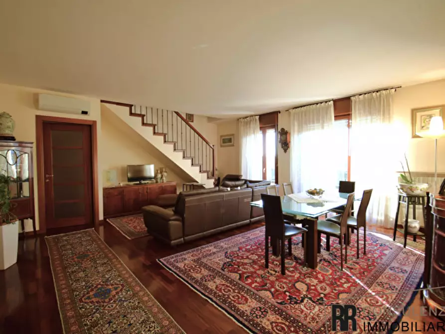 Immagine 1 di Appartamento in vendita  in Via Lucania a Verona