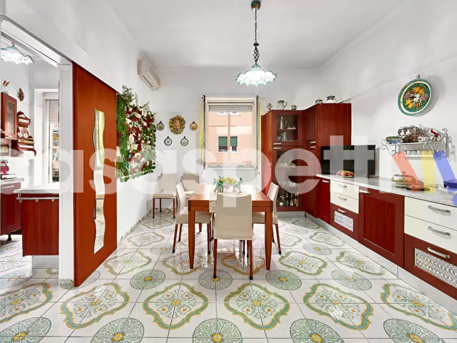 Immagine 6 di Appartamento in vendita  in Via Giovanni Florenzano, 12 a Salerno