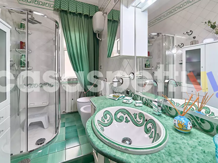 Immagine 17 di Appartamento in vendita  in Via Giovanni Florenzano, 12 a Salerno