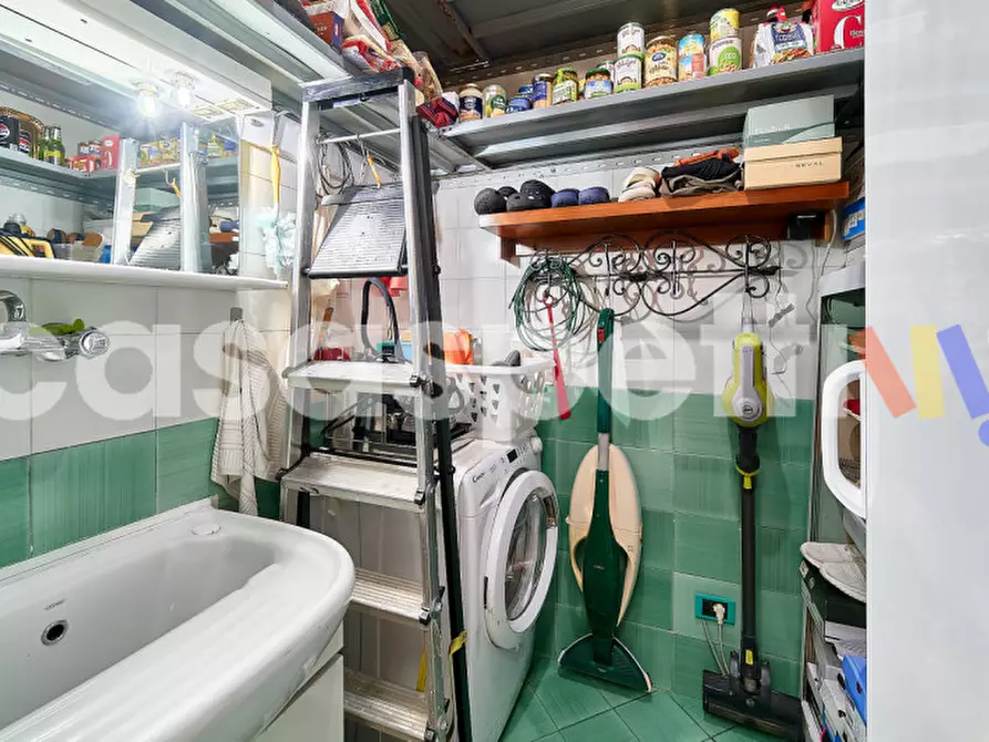 Immagine 18 di Appartamento in vendita  in Via Giovanni Florenzano, 12 a Salerno