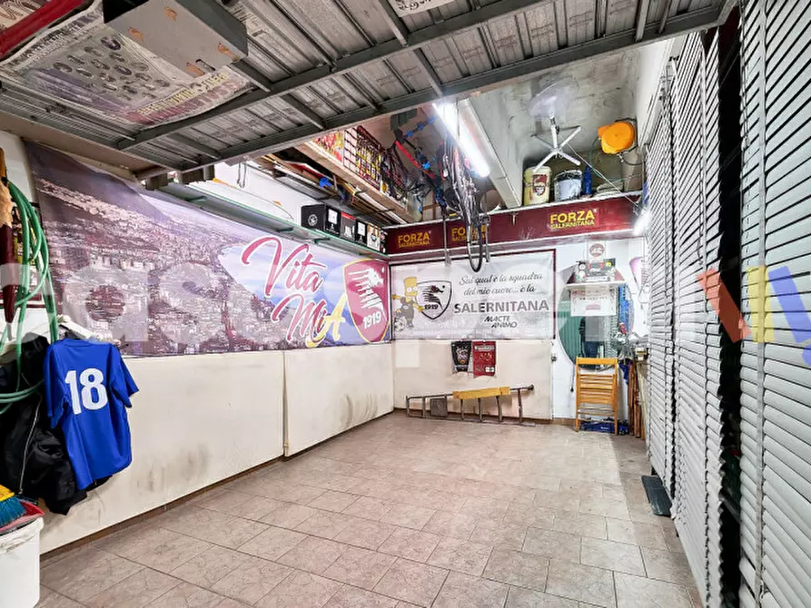 Immagine 25 di Appartamento in vendita  in Via Giovanni Florenzano, 12 a Salerno