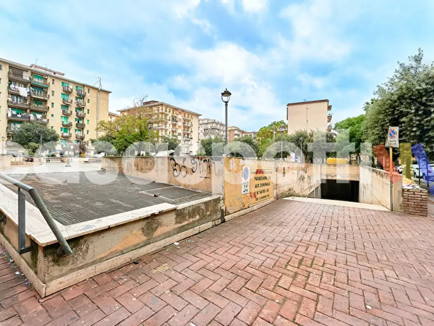 Immagine 26 di Appartamento in vendita  in Via Giovanni Florenzano, 12 a Salerno