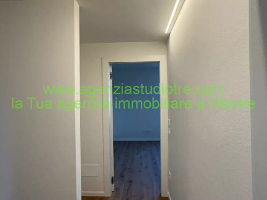 Immagine 17 di Appartamento in vendita  in via castellana 18 a Venezia