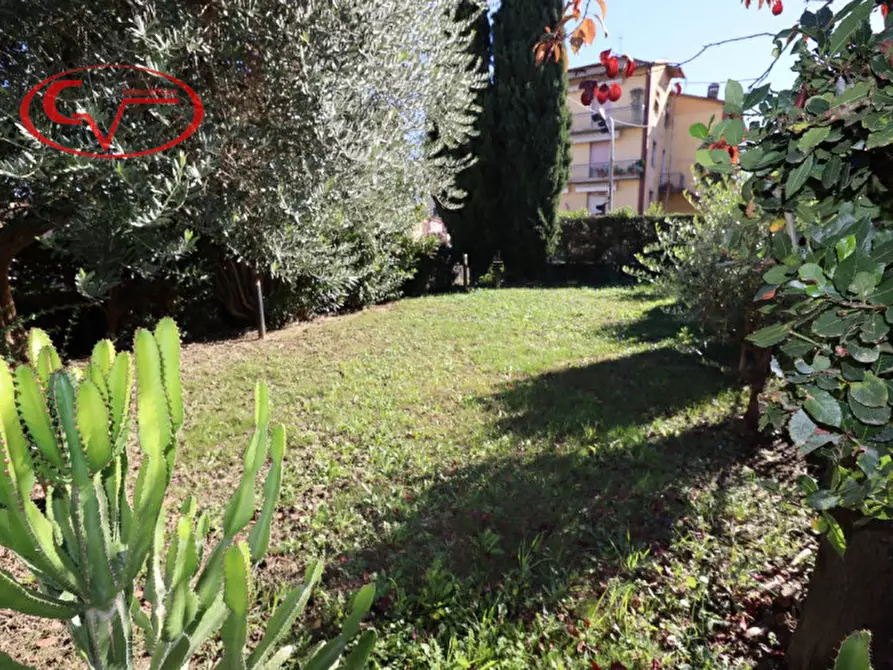 Immagine 31 di Villetta a schiera in vendita  in Via Massimiliano Soldani a Montevarchi