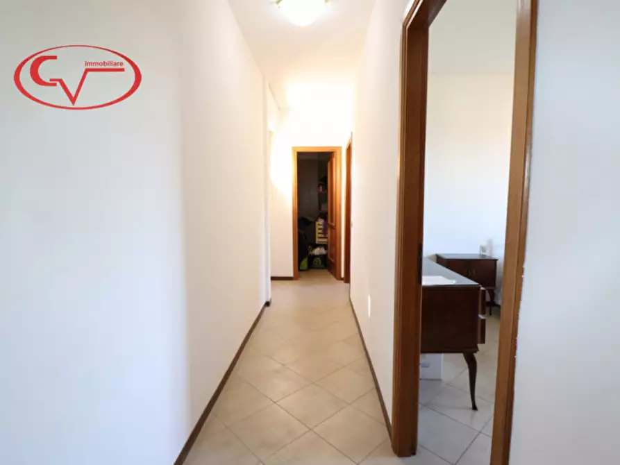 Immagine 13 di Appartamento in vendita  in via 8 marzo a Montevarchi