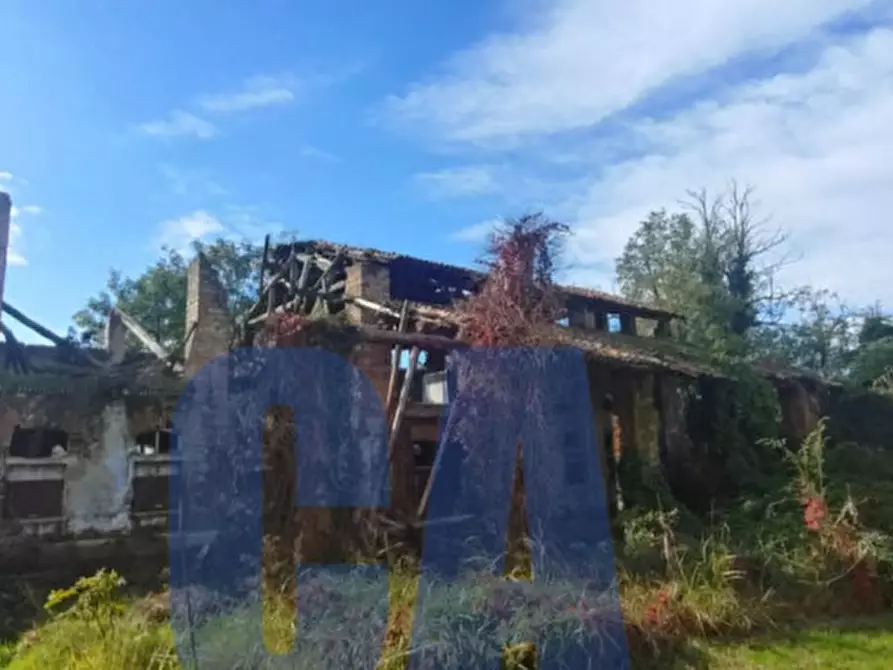 Immagine 1 di Palazzo in vendita  in STRADA PROVINCIALE RIVOLTANA a Pioltello