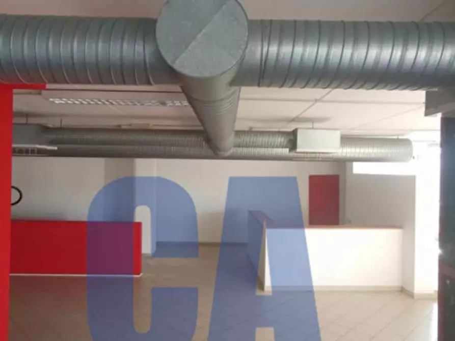 Immagine 4 di Ufficio in affitto  in VIA RUCELLAI BERNARDO a Milano