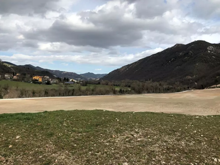 Immagine 6 di Terreno in vendita  in Loc. Smirra - Via Flaminia Nord – SP 3, N. snc a Cagli