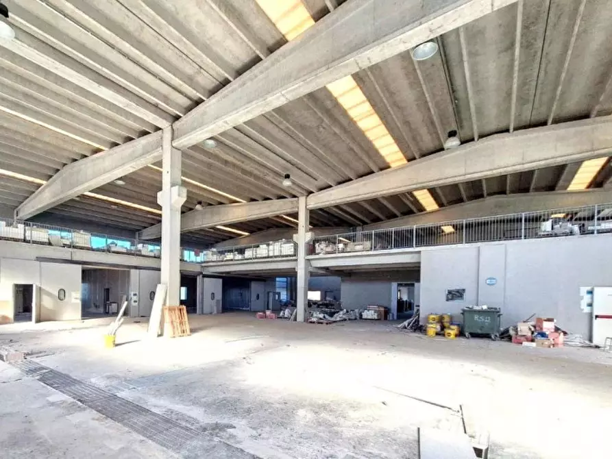 Immagine 7 di Capannone industriale in vendita  in Strada Monviso, 2-4, 12061 Carrù CN, Italia a Carrù