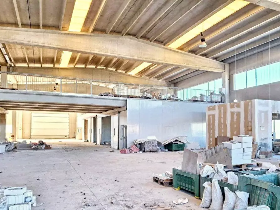 Immagine 8 di Capannone industriale in vendita  in Strada Monviso, 2-4, 12061 Carrù CN, Italia a Carrù