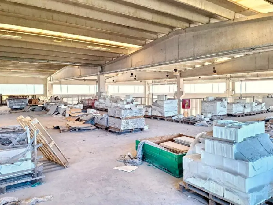 Immagine 17 di Capannone industriale in vendita  in Strada Monviso, 2-4, 12061 Carrù CN, Italia a Carrù