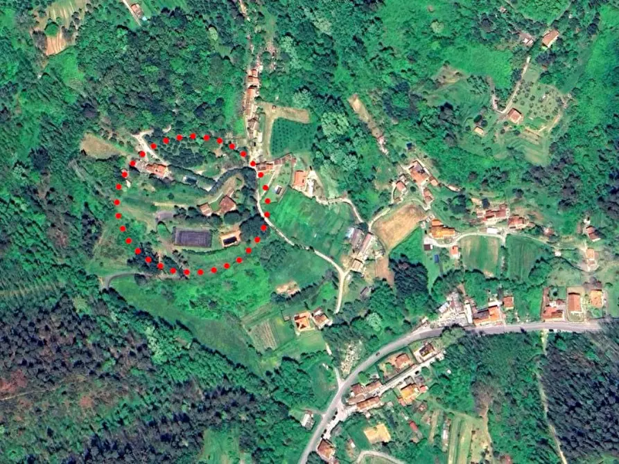 Immagine 30 di Villa in vendita  in Via Caldareccia, 55041 Camaiore LU, Italia a Camaiore