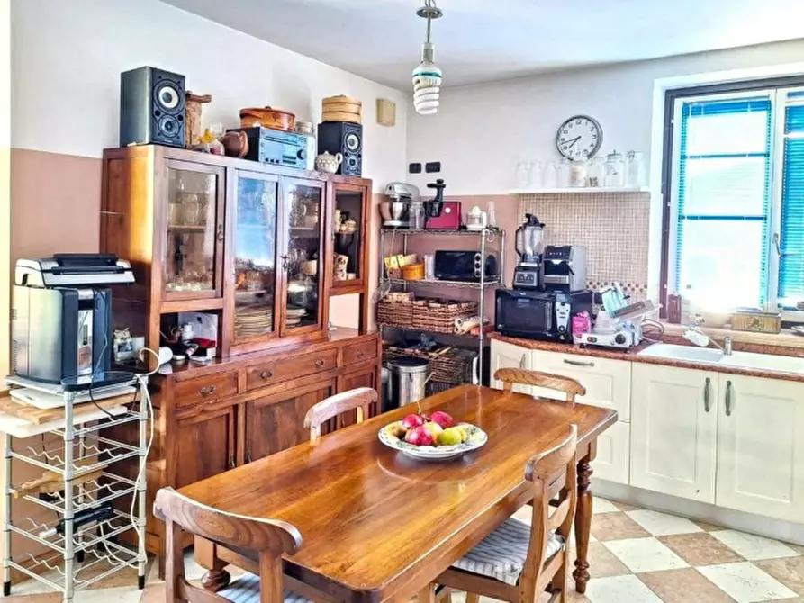 Immagine 3 di Villa in vendita  in Via XXV Aprile, 8, 12041 Bene Vagienna CN, Italia a Bene Vagienna