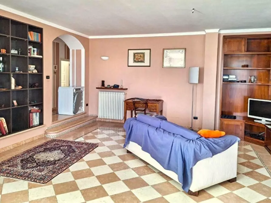 Immagine 7 di Villa in vendita  in Via XXV Aprile, 8, 12041 Bene Vagienna CN, Italia a Bene Vagienna