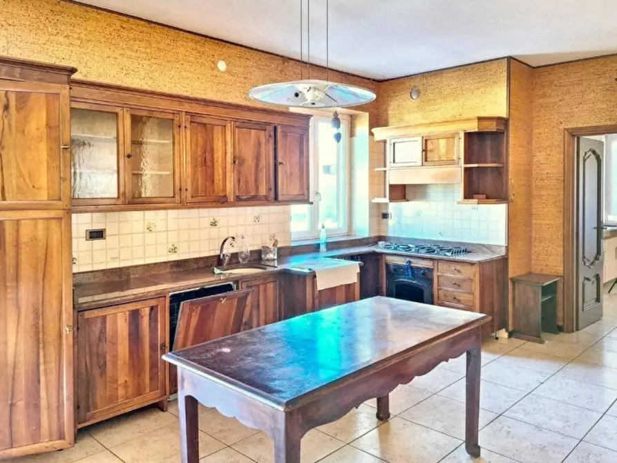 Immagine 12 di Villa in vendita  in Via XXV Aprile, 8, 12041 Bene Vagienna CN, Italia a Bene Vagienna