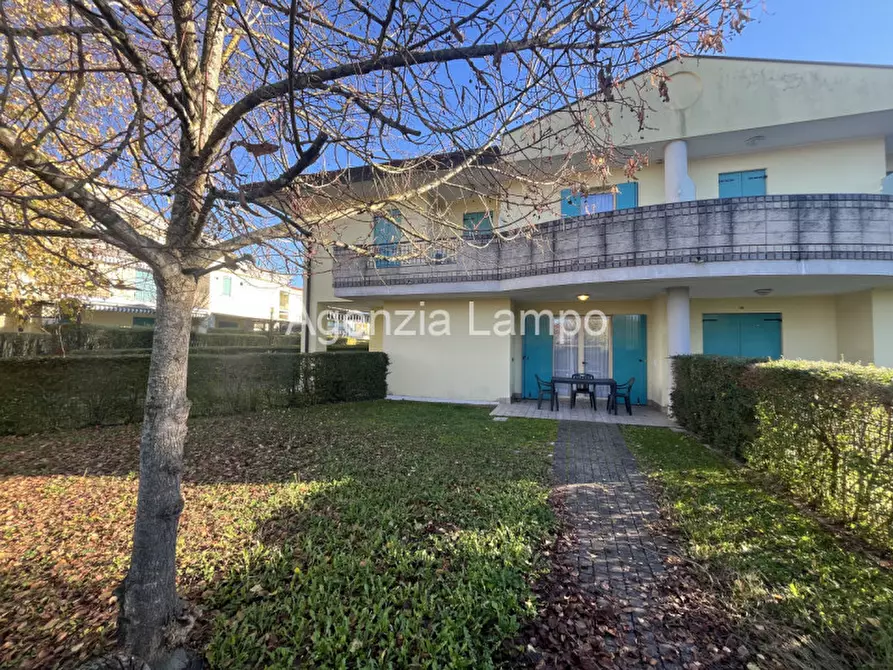 Immagine 1 di Villetta a schiera in vendita  in Viale dei Gabbiani a Caorle