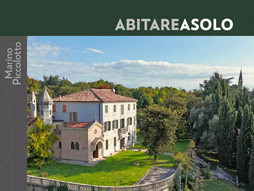 Immagine 1 di Villa in vendita  in via Mercato Vecchio a Montebelluna